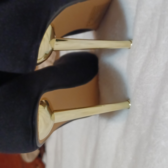 Fashio nova heels 👠 - Picture 4 of 8